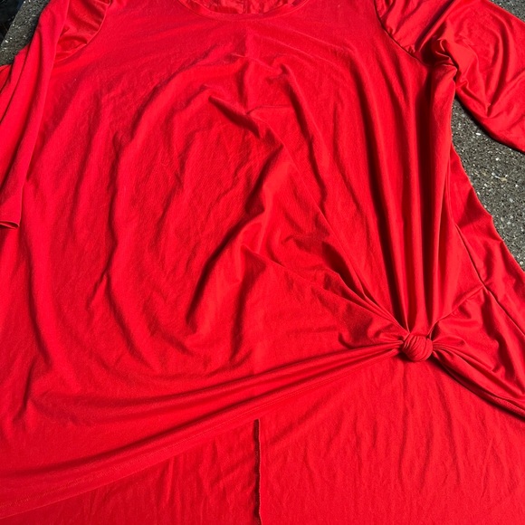 Lane Bryant Bright Red 3/4 Sleeve Knot Tie Top Plus Size 26/28 EUC Tee - Picture 1 of 7